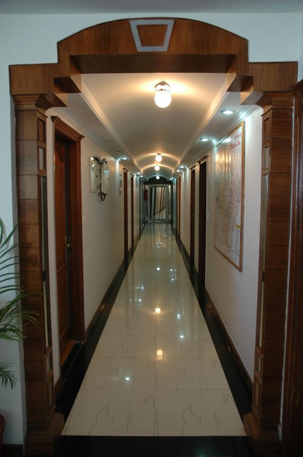 โฮเต็ล ซิลเวอร์ ร็อค Hotel มัสซูรี ภายนอก รูปภาพ